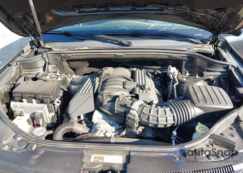 2017 Jeep Grand Cherokee Srt 4X4 z USA, uszkodzony, nr VIN 1C4RJFDJ3HC678374